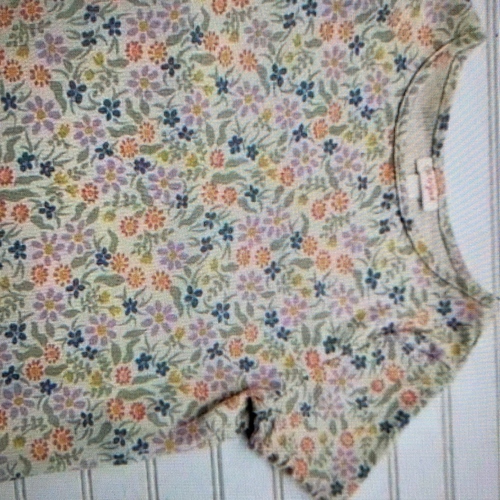 Ribbed knit girls floral print sleeve shirt